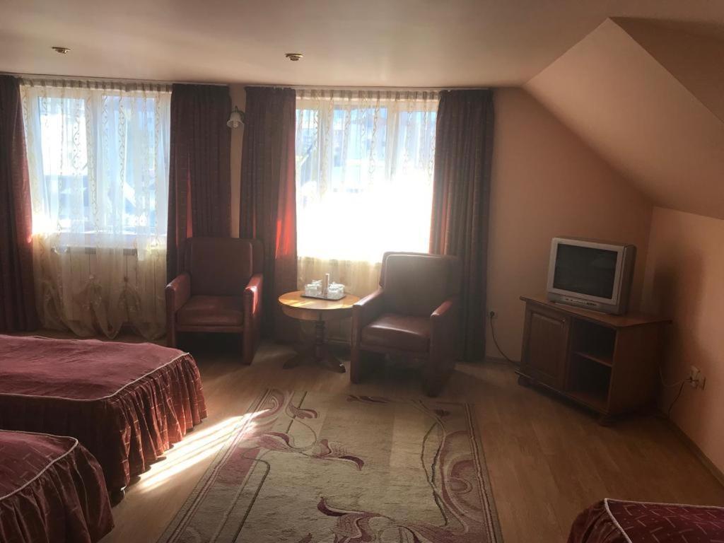 Hotel Cosmos Câmpulung Moldovenesc Eksteriør billede